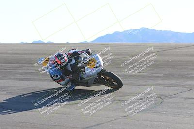 media/Nov-17-2024-CVMA (Sun) [[1fec520723]]/Race 11-Amateur Supersport Open/